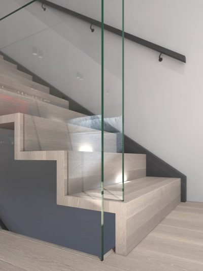 Modern tretrapp med glassrekkverk. Xtrapp